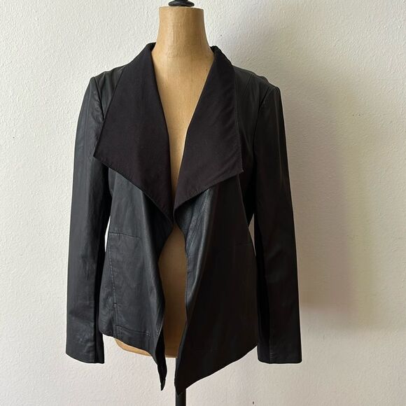 Pure DKNY sz M black lamb skin thin high quality leather jacket black open front